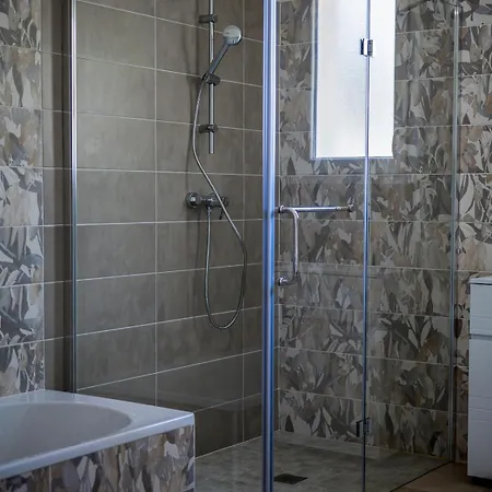 Chapitre 30 Holiday home *