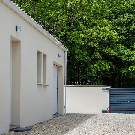 Chapitre 30 Holiday home Grezac
